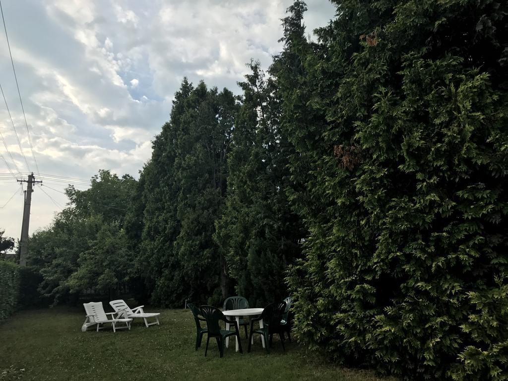 Penzion Retro ház Balatonszabadi Fürdőtelep Exteriér fotografie